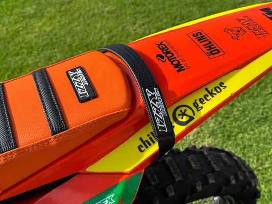 IZZY Rear Grab Handle