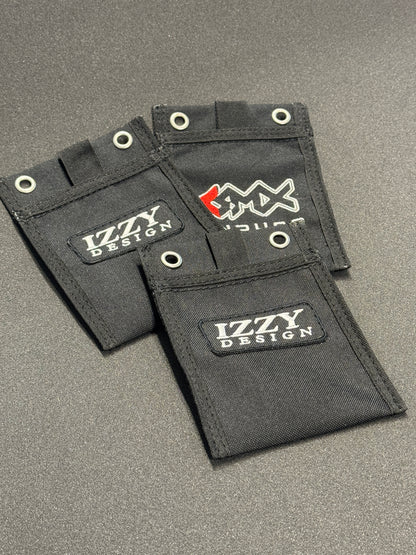 IZZY Clipper Card Holder